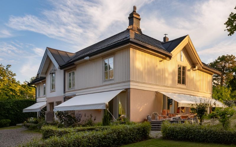 Installera Markiser, Persienner & Solskydd